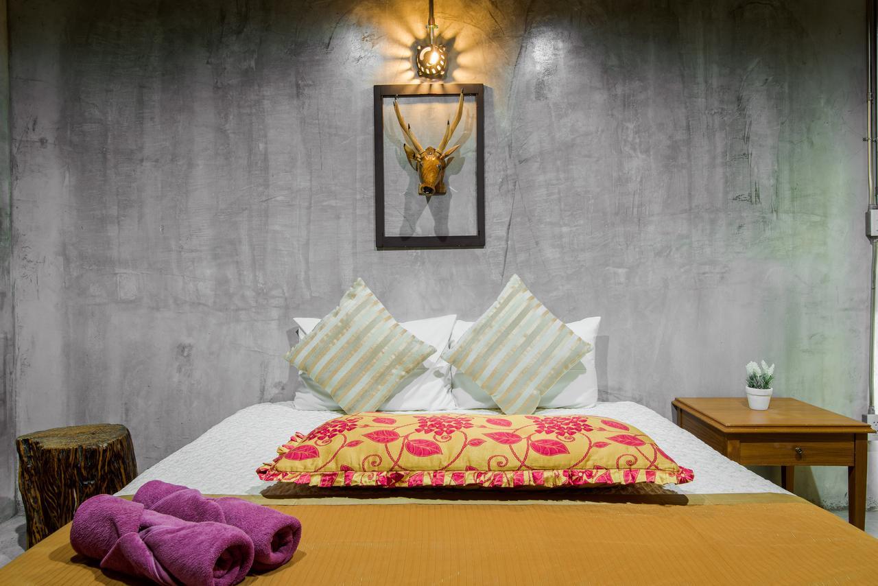 Lovely Guesthouse 94 Хуа Хин Екстериор снимка