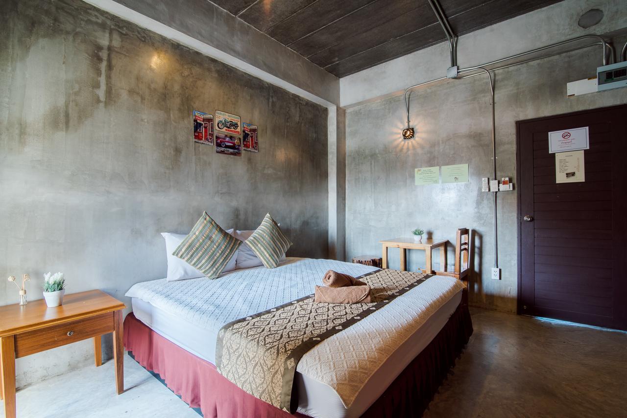 Lovely Guesthouse 94 Хуа Хин Екстериор снимка